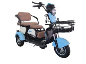TRICICICLO CON SIENTO MOVIBLE 500W CON BONO DE DESCUENTO